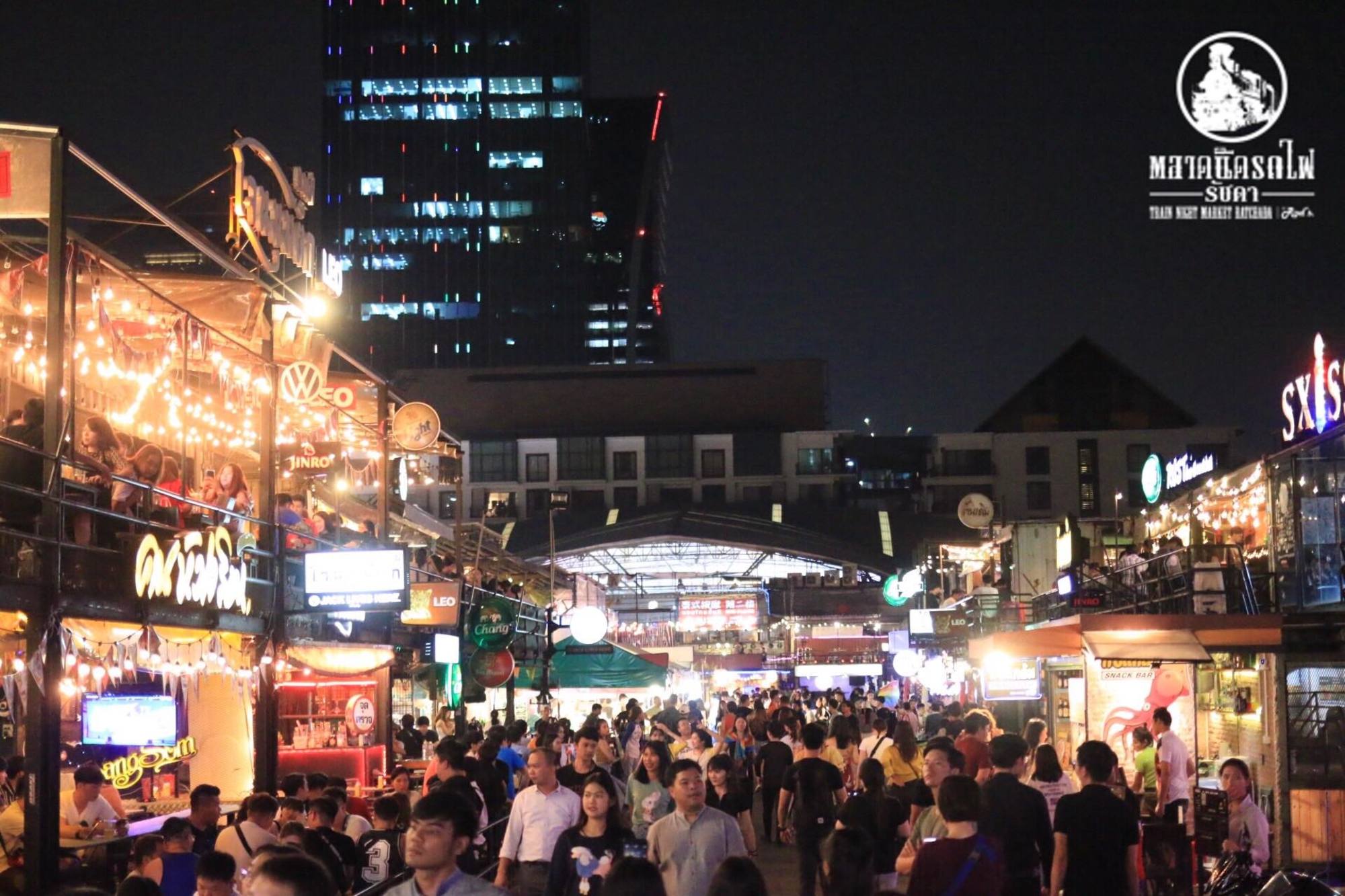 泰国🇹🇭曼谷网红夜市最全攻略（含交通、拍摄机位、必吃美食、不|网红|泰国|泰铢_新浪新闻