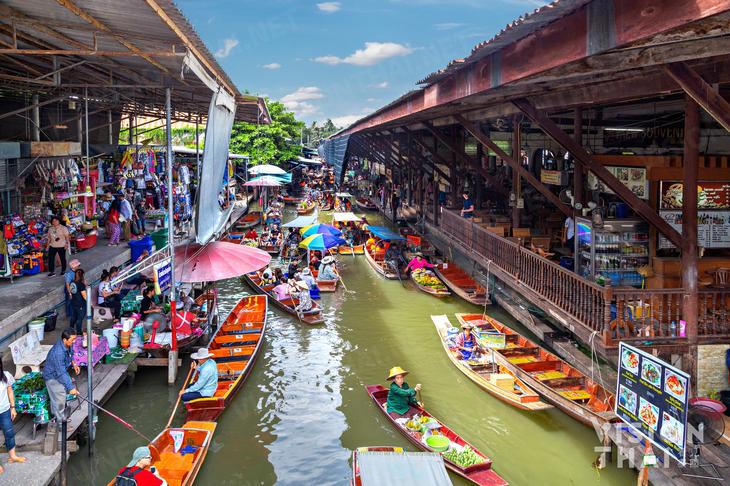 各大泰国水上市场也是当地旅游亮点(VISION THAI)
