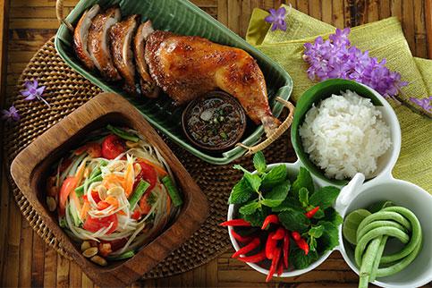 東北人喜歡重口味的食物，常將一些經典的伊森菜列入他們喜愛的創意之中。（來源：泰旅局）