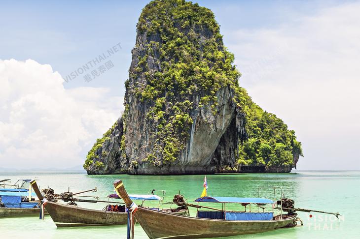 普吉島跳島遊的交通工具-長尾船（圖片來源：VISION THAI看見泰國）